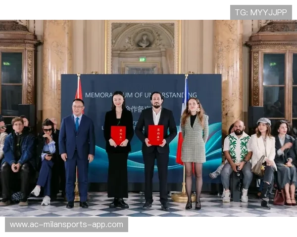 巴黎高层集体督训，巴黎总监